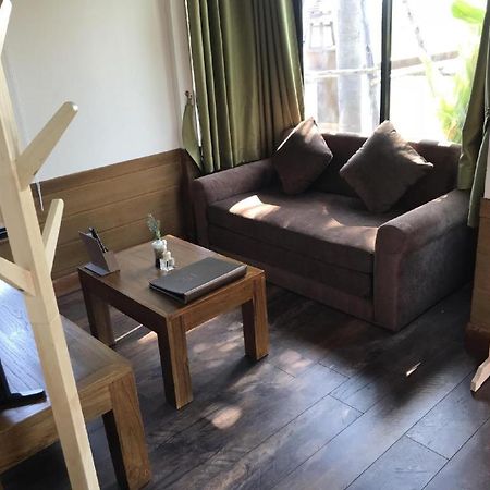 Lana Hotel Чиангмай Екстериор снимка