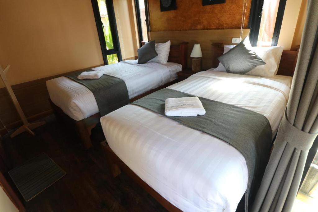 Lana Hotel Чиангмай Екстериор снимка