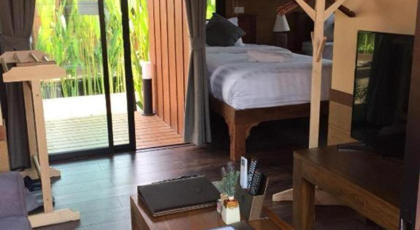 Lana Hotel Чиангмай Екстериор снимка