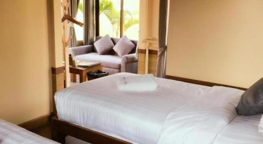 Lana Hotel Чиангмай Екстериор снимка